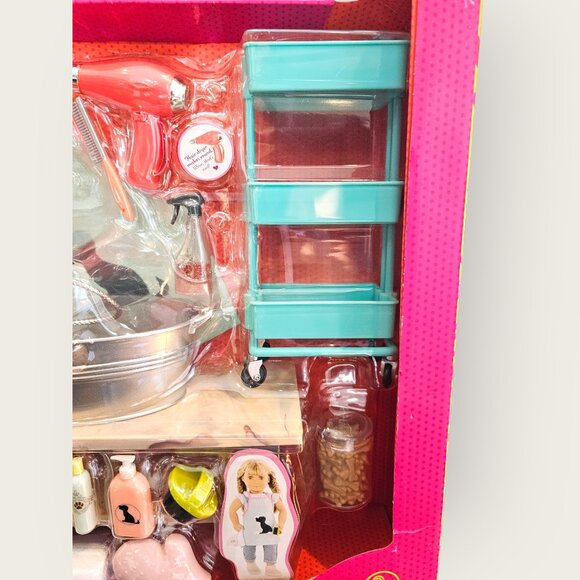 Our Generation Dog & Pet Grooming Salon Play Set (for 18 inch Dolls) - Picture 5 of 13
